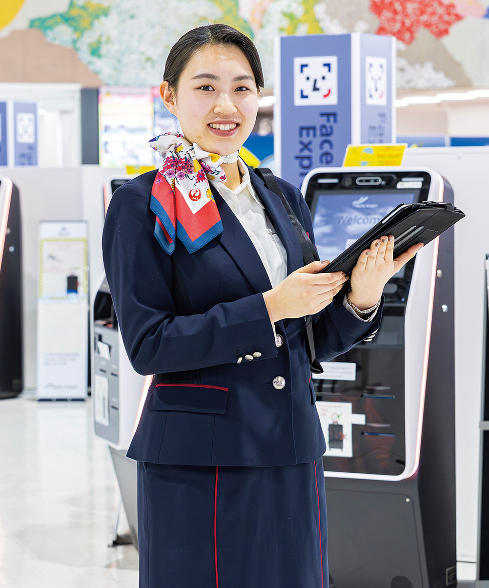 スカイマーク株式会社 客室乗務員 大久保 亜子さん